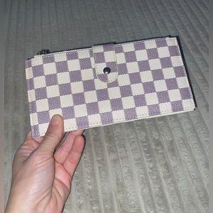 Goodnight Macaroon checkered wallet